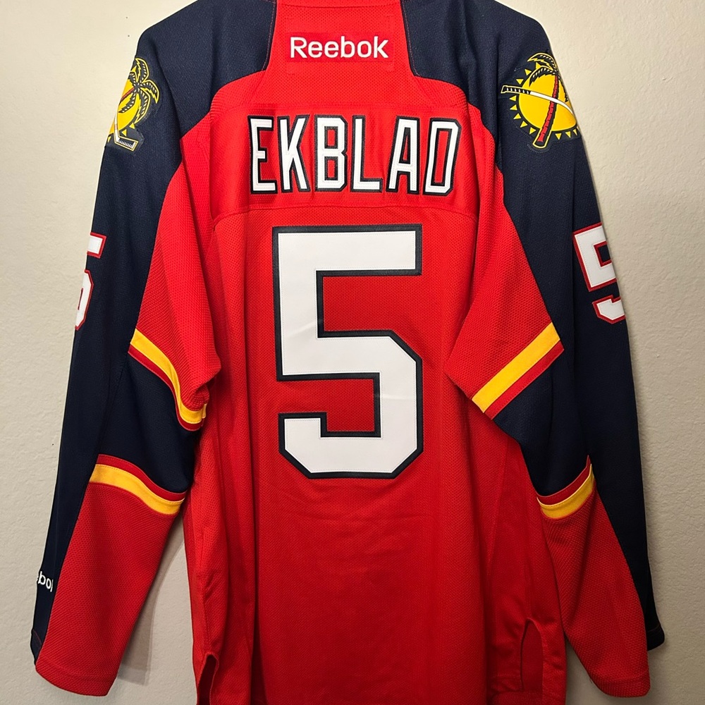 Ekblad Florida Panthers retro Reebok hockey jersey - NEVER WORN (S)